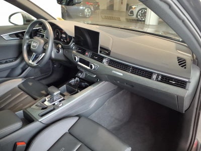 2023 Audi A4 S line Premium Plus 45 TFSI quattro
