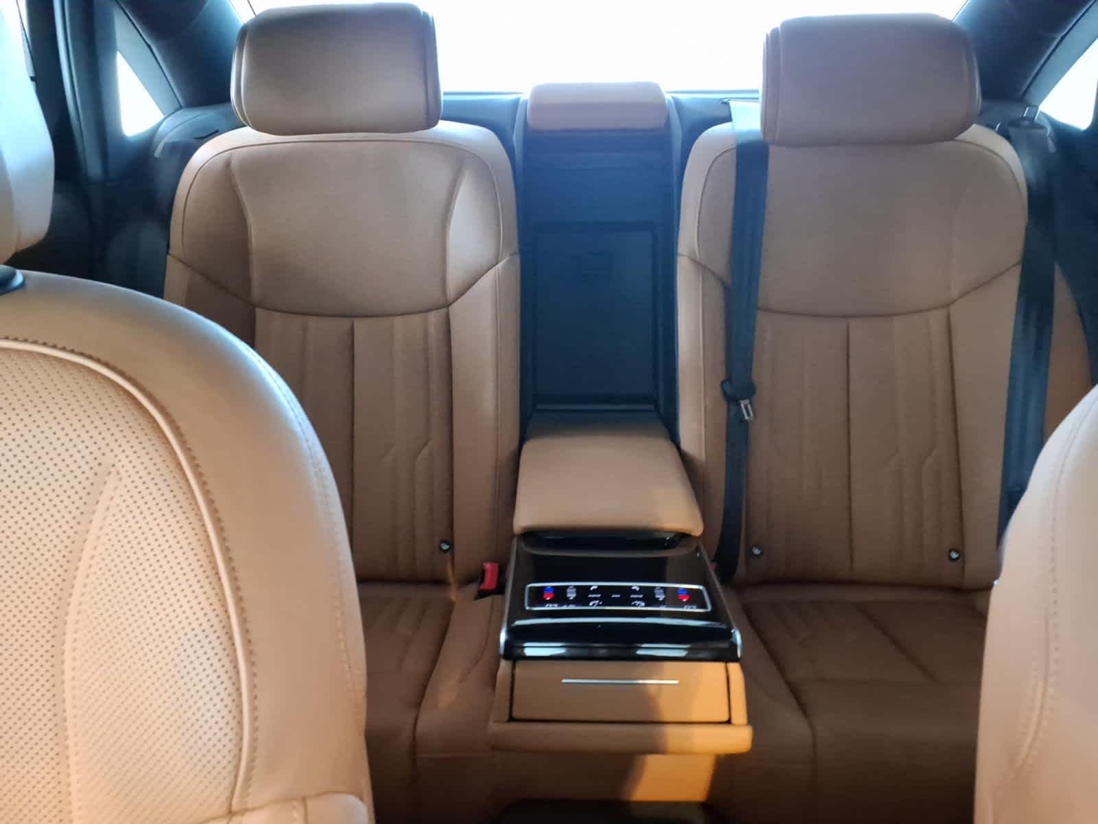 2025 Audi A8 L 55 TFSI quattro