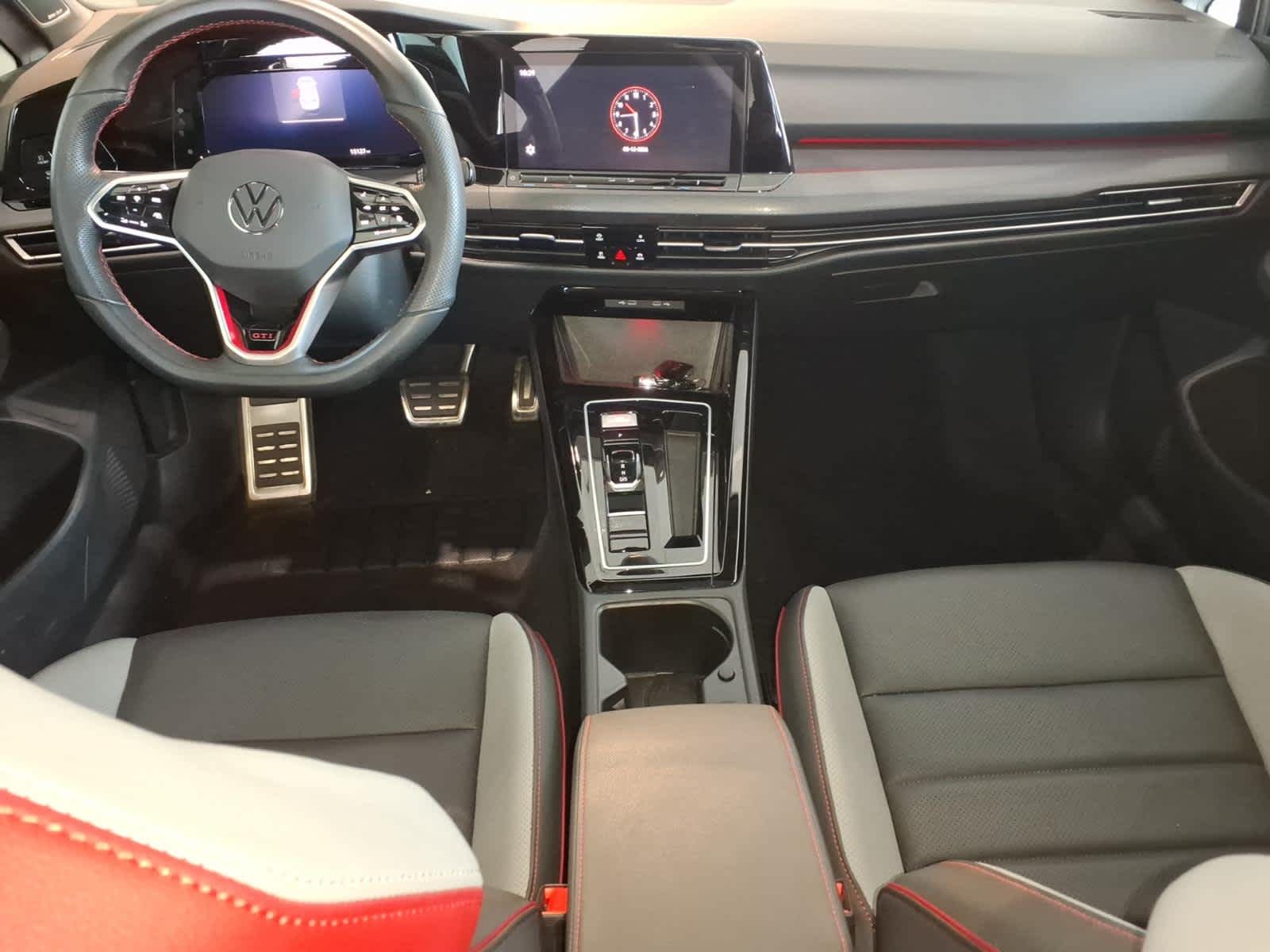 2024 Volkswagen Golf GTI 2.0T SE DSG