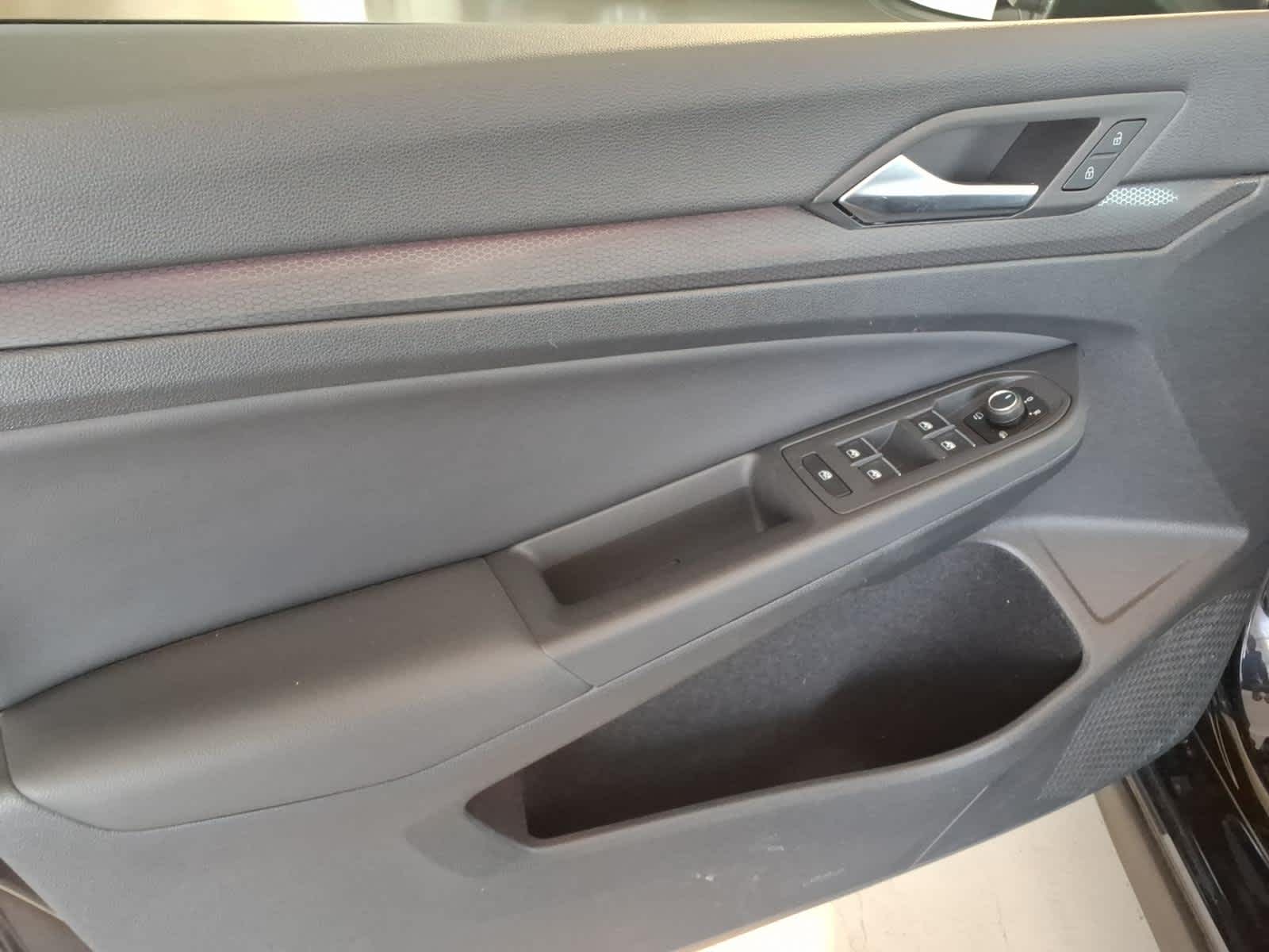 2024 Volkswagen Golf GTI 2.0T SE DSG