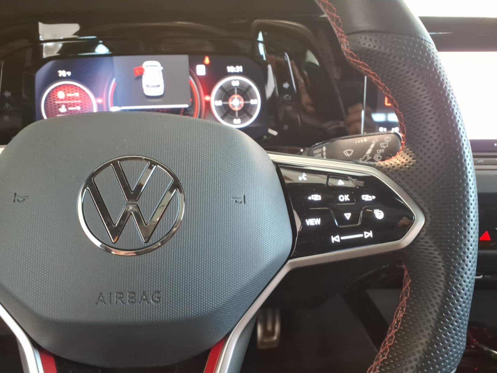 2024 Volkswagen Golf GTI 2.0T SE DSG
