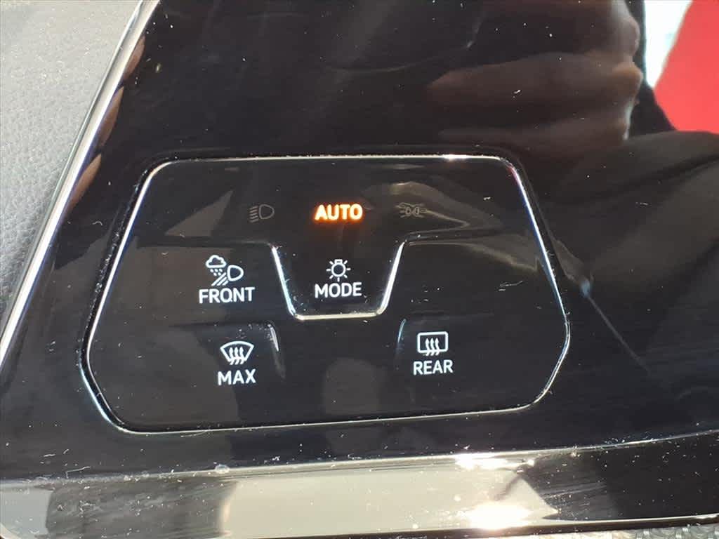 2022 Volkswagen Golf R 2.0T Manual