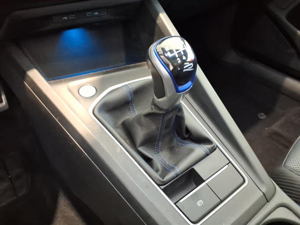 2022 Volkswagen Golf R 2.0T Manual