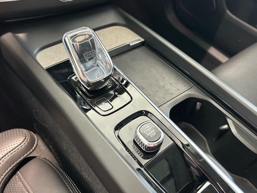 2022 Volvo XC60 B6 AWD Inscription