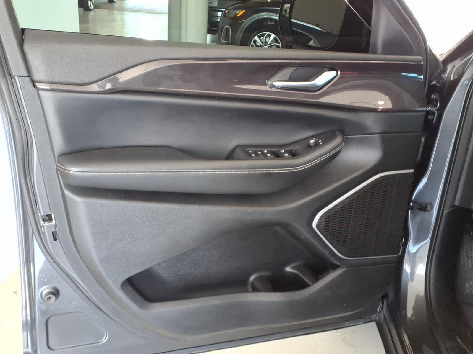 2022 Jeep Grand Cherokee Altitude 4x4