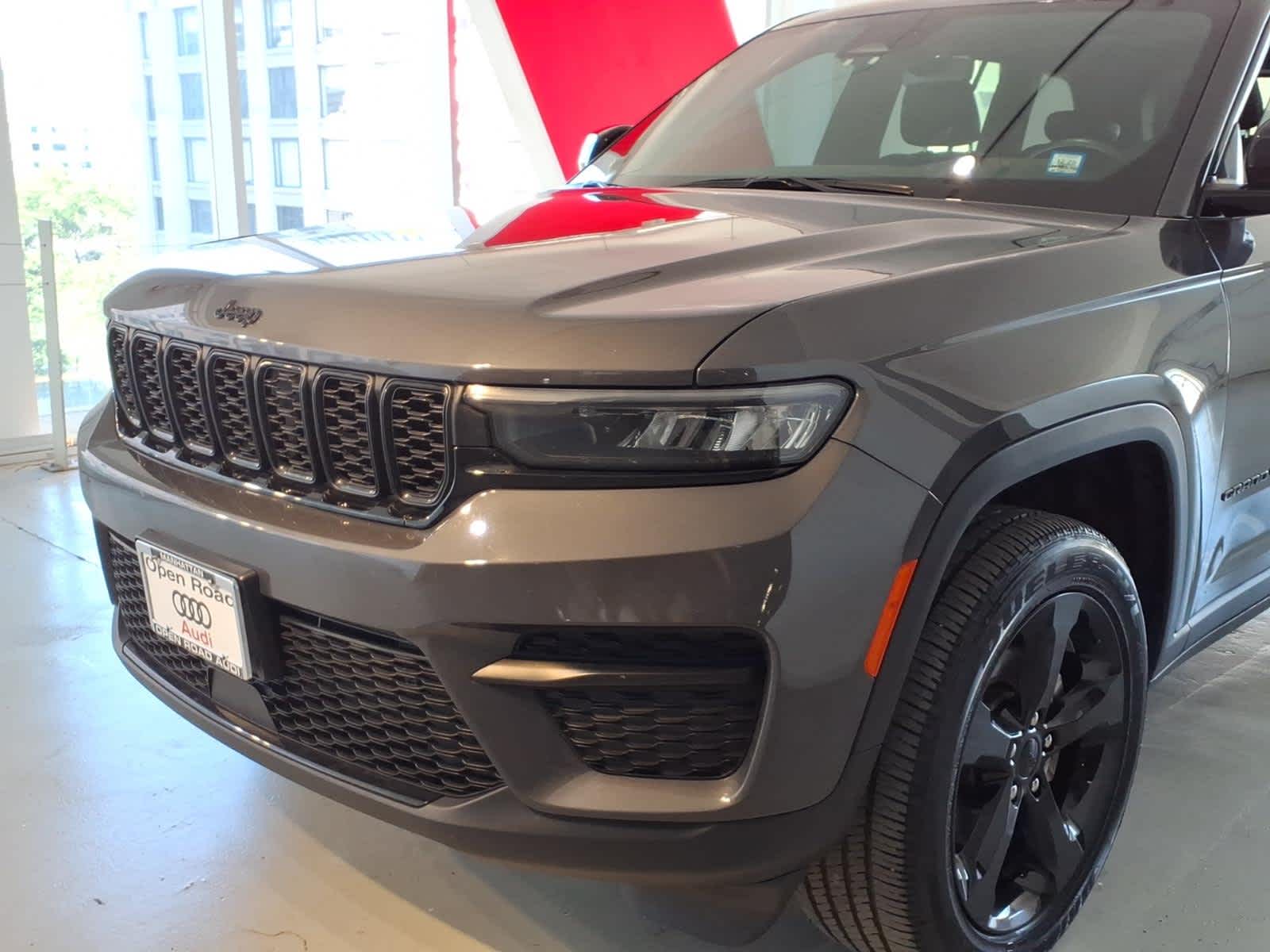 2022 Jeep Grand Cherokee Altitude 4x4