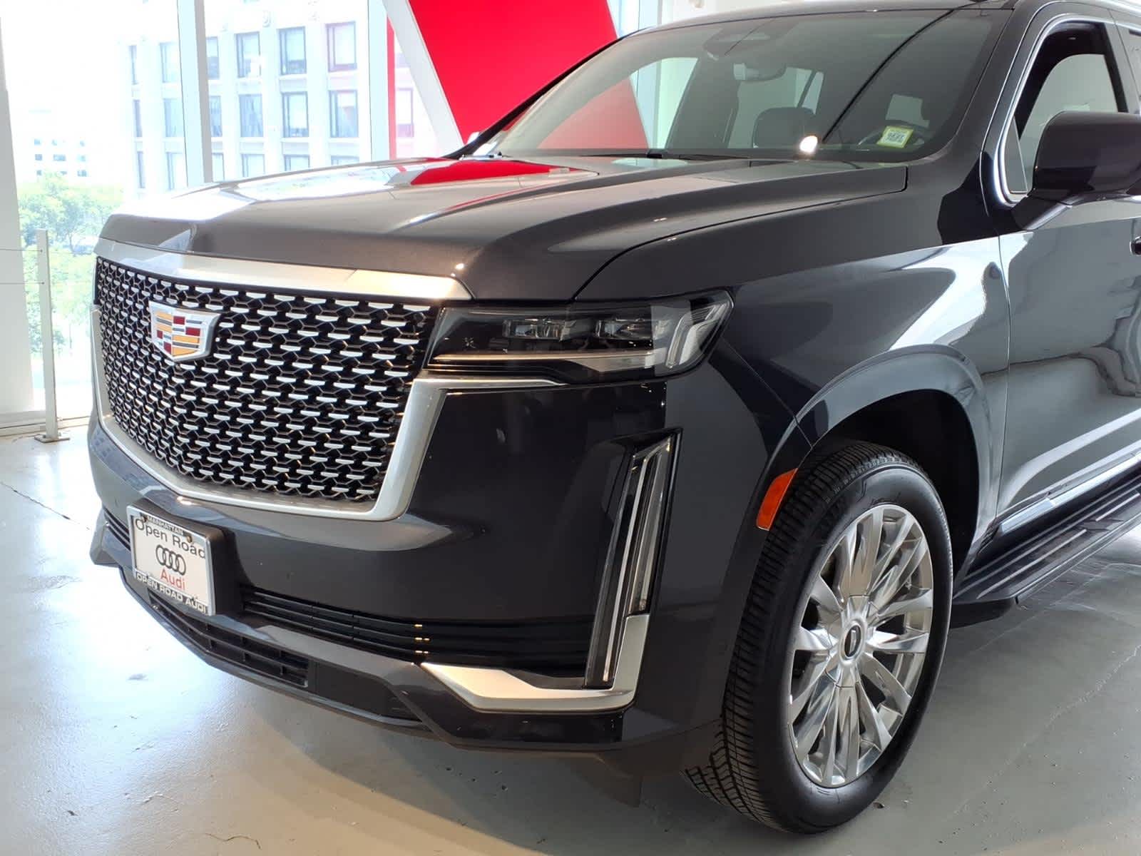 2023 Cadillac Escalade 4WD 4dr Premium Luxury