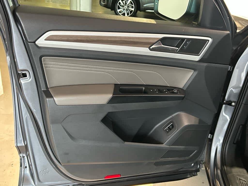 2021 Volkswagen Atlas 2021.5 3.6L V6 SEL 4MOTION