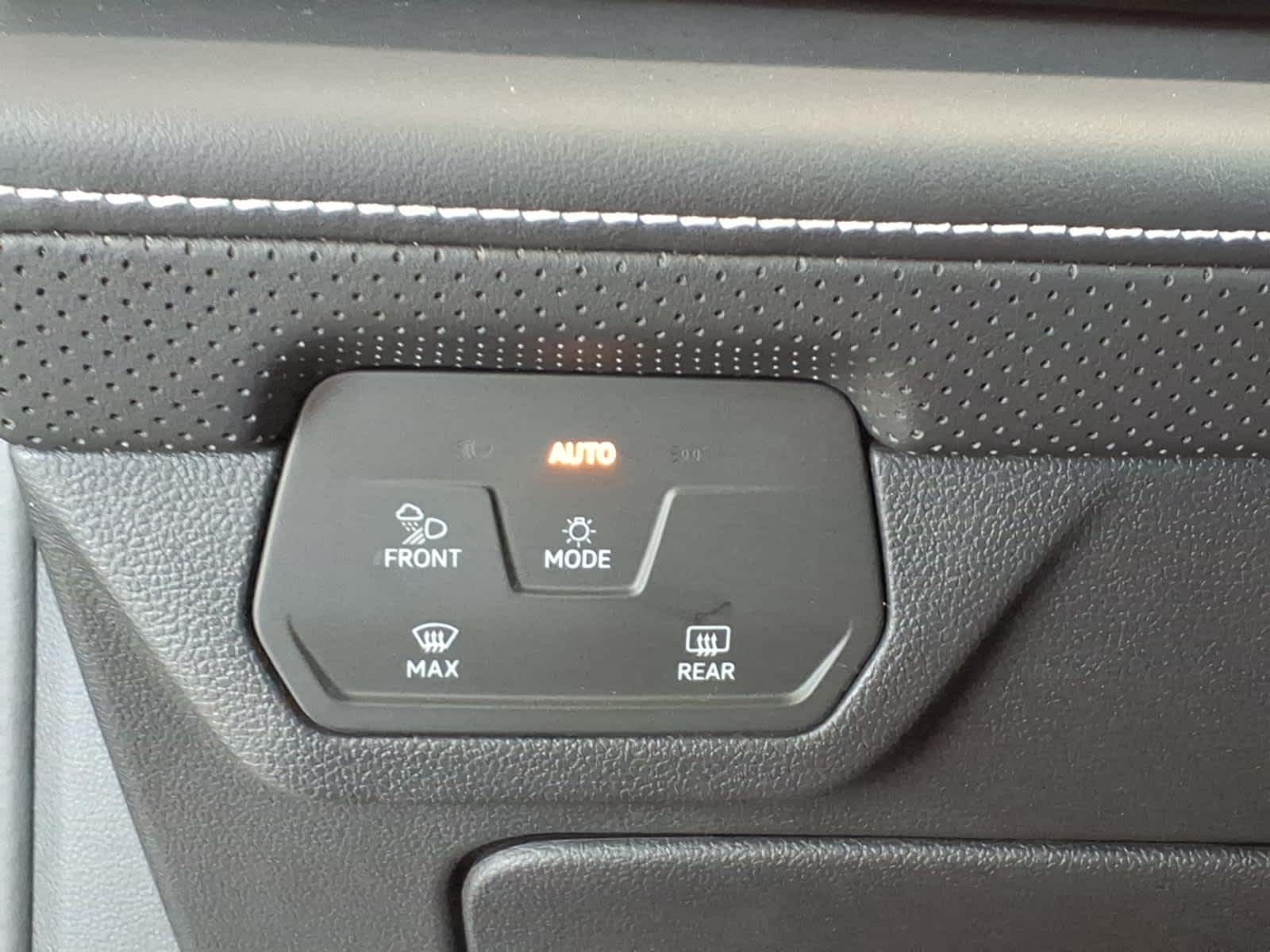 2024 Volkswagen Atlas Cross Sport 2.0T SE FWD