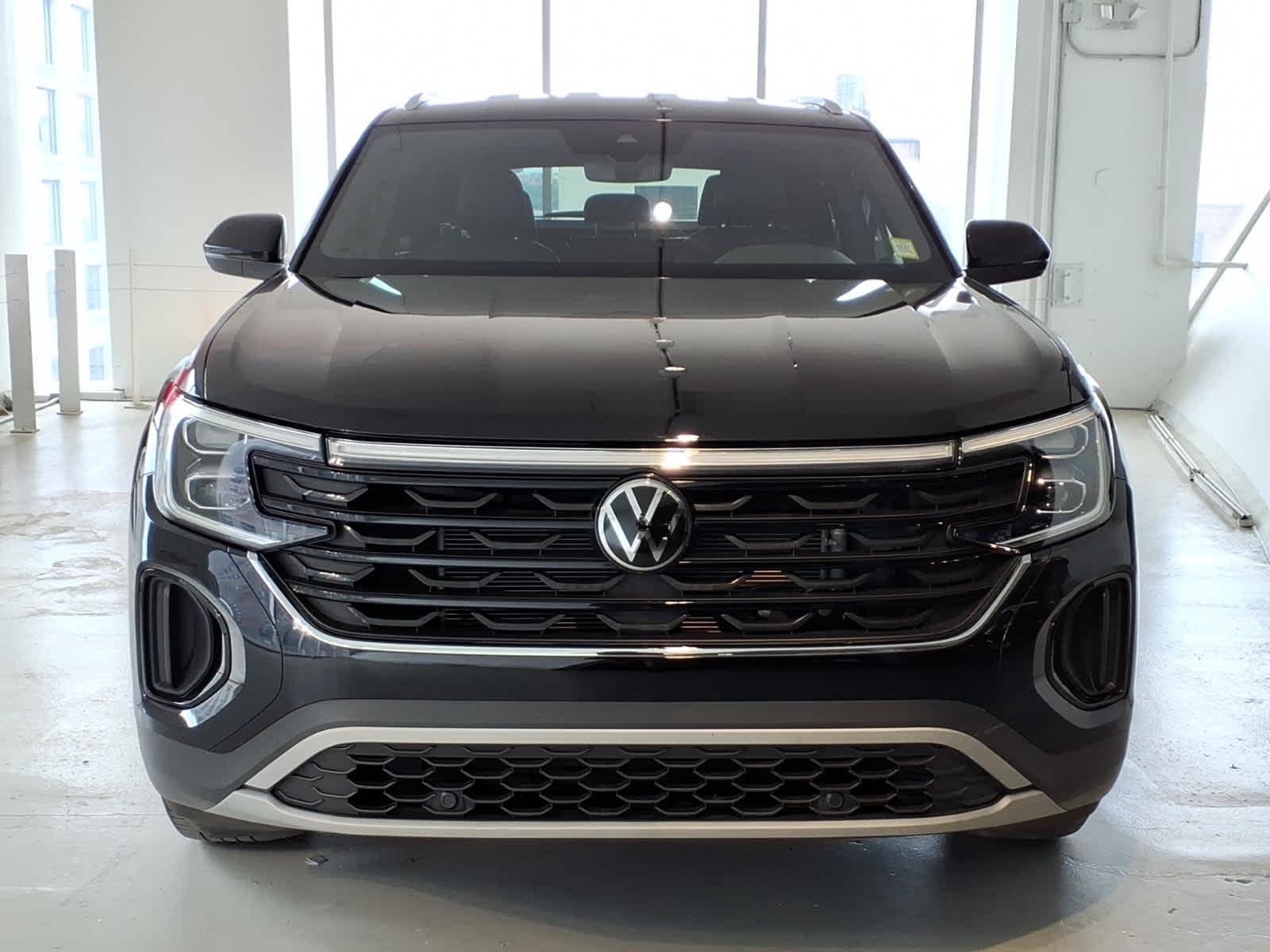 2024 Volkswagen Atlas Cross Sport 2.0T SE FWD