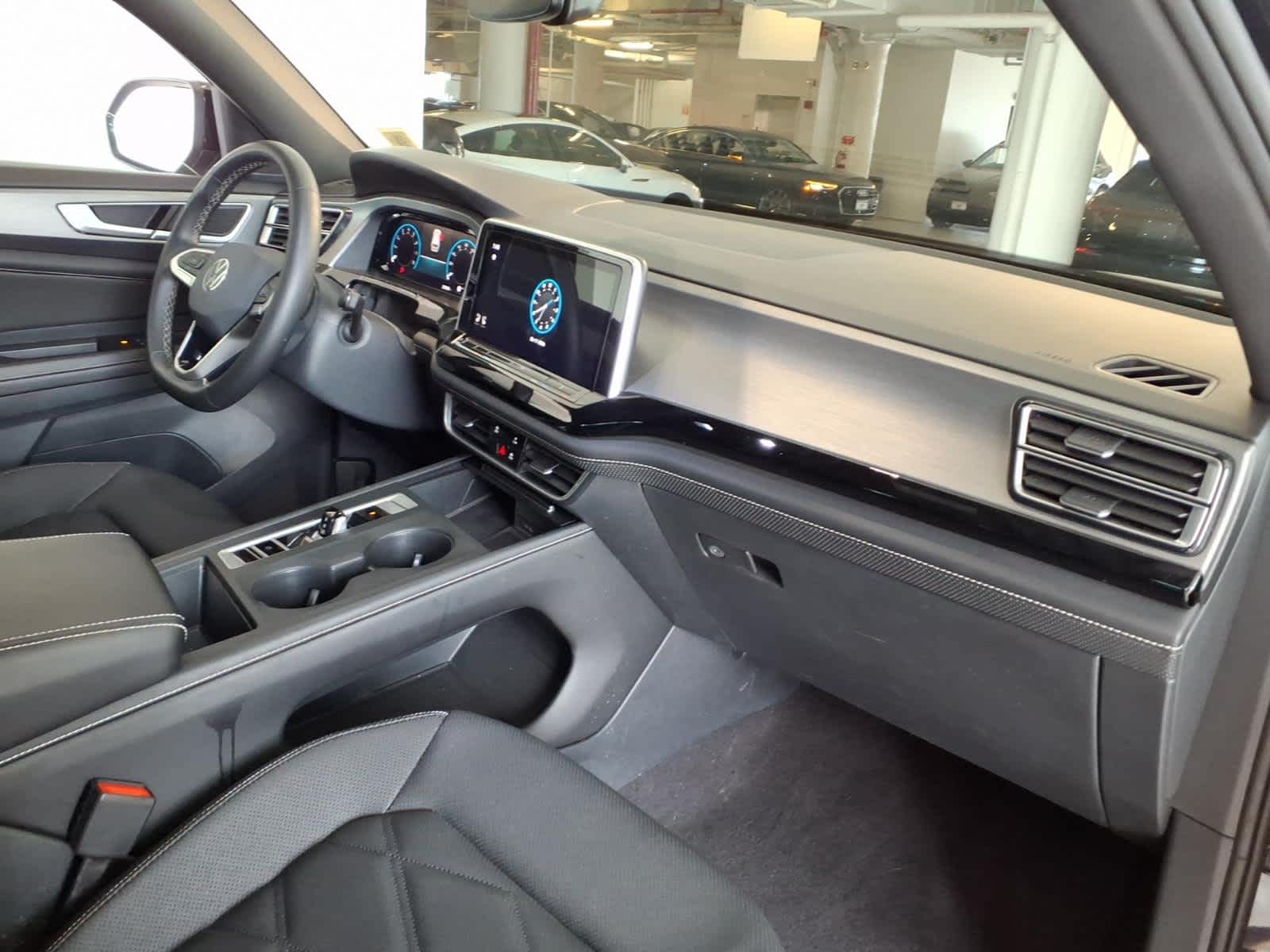 2024 Volkswagen Atlas Cross Sport 2.0T SE FWD