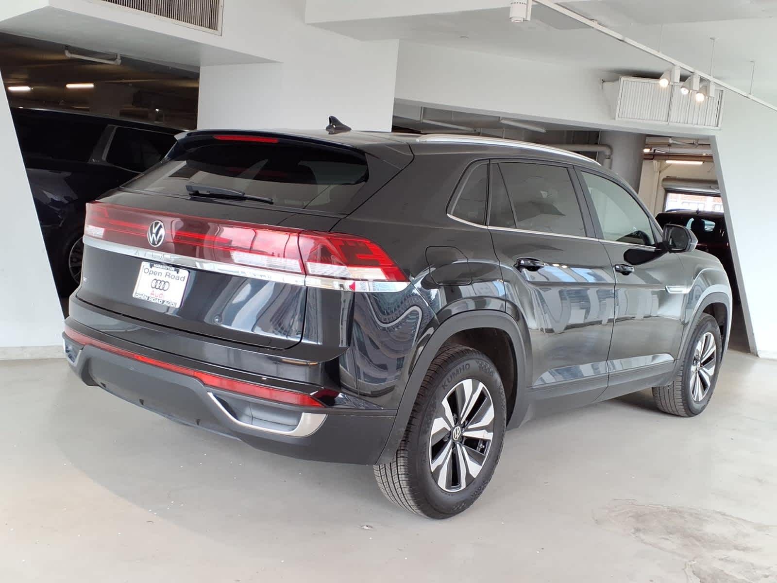 2024 Volkswagen Atlas Cross Sport 2.0T SE FWD