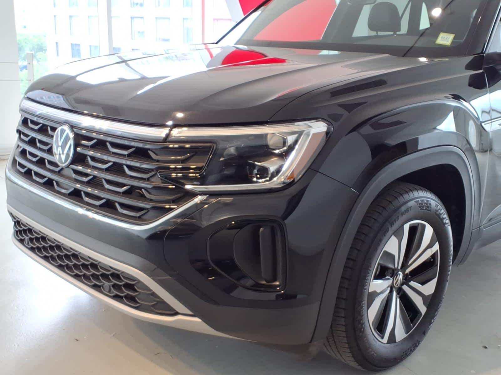 2024 Volkswagen Atlas Cross Sport 2.0T SE FWD