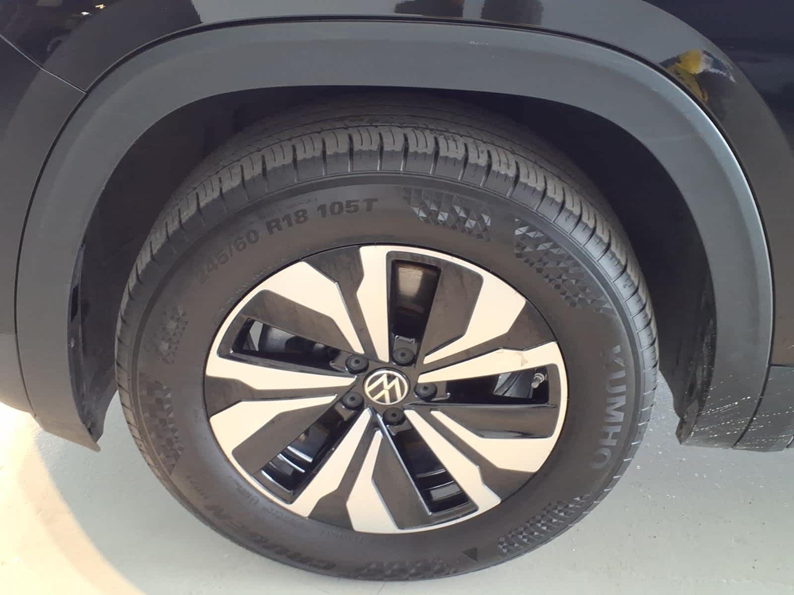 2024 Volkswagen Atlas Cross Sport 2.0T SE FWD