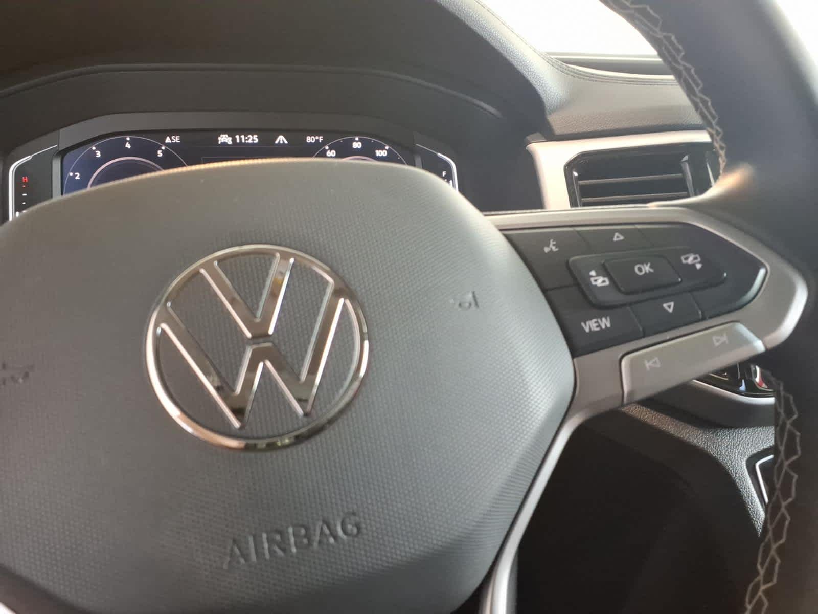 2023 Volkswagen Atlas 3.6L V6 SE w/Technology 4MOTION