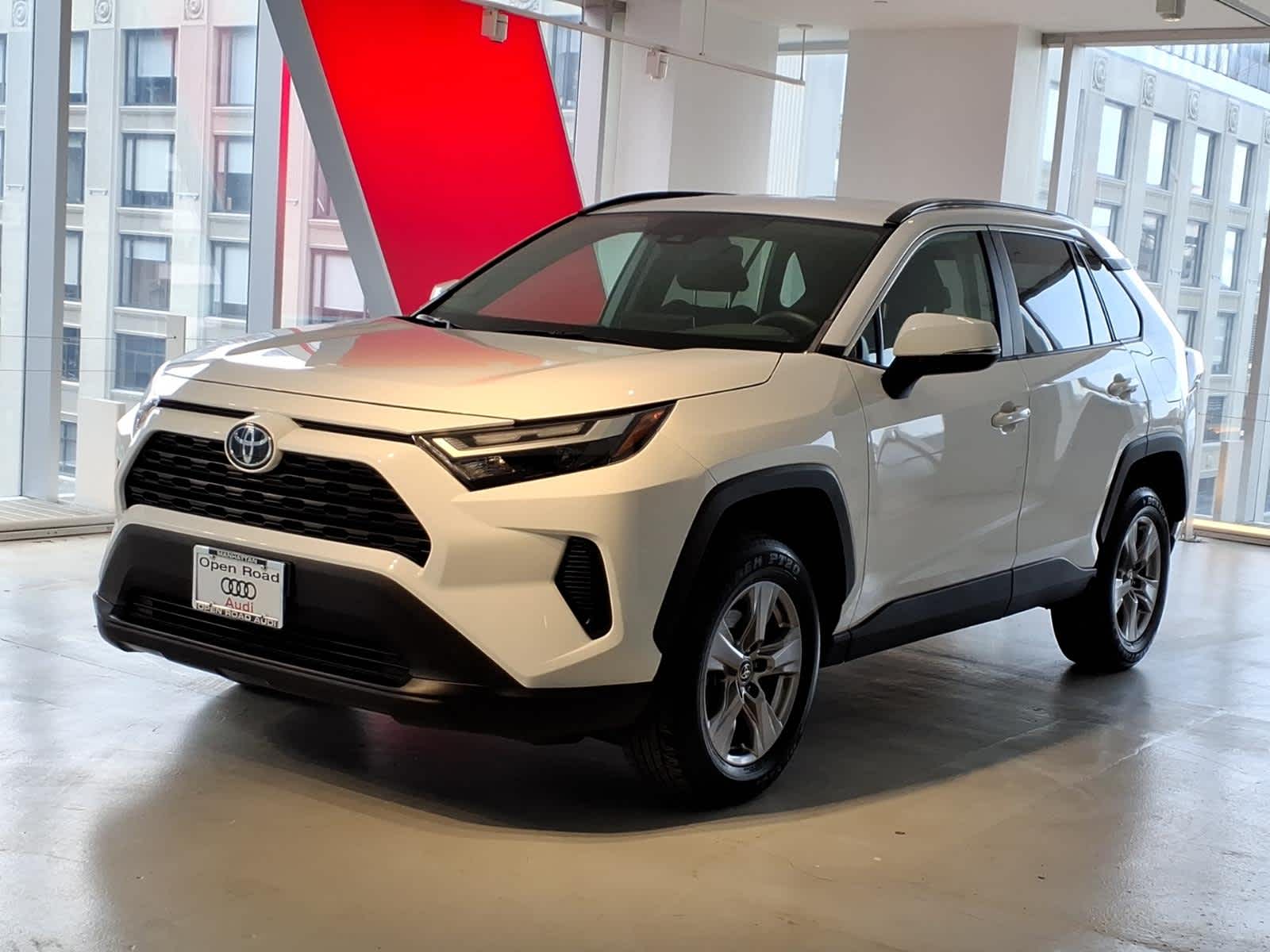 2023 Toyota RAV4 XLE AWD