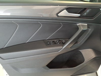 2024 Volkswagen Tiguan 2.0T SE 4MOTION