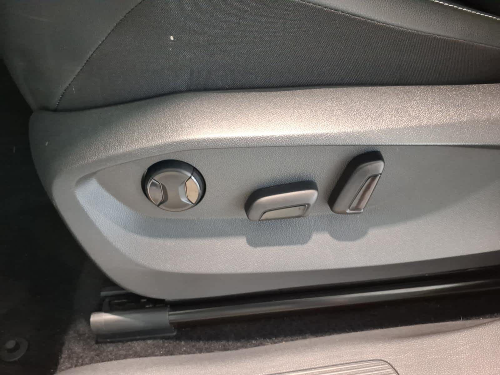 2024 Volkswagen Tiguan 2.0T SE 4MOTION