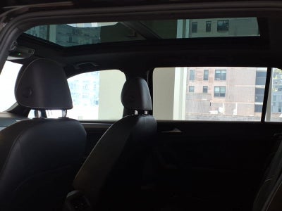 2022 Volkswagen Tiguan 2.0T SEL R-Line 4MOTION