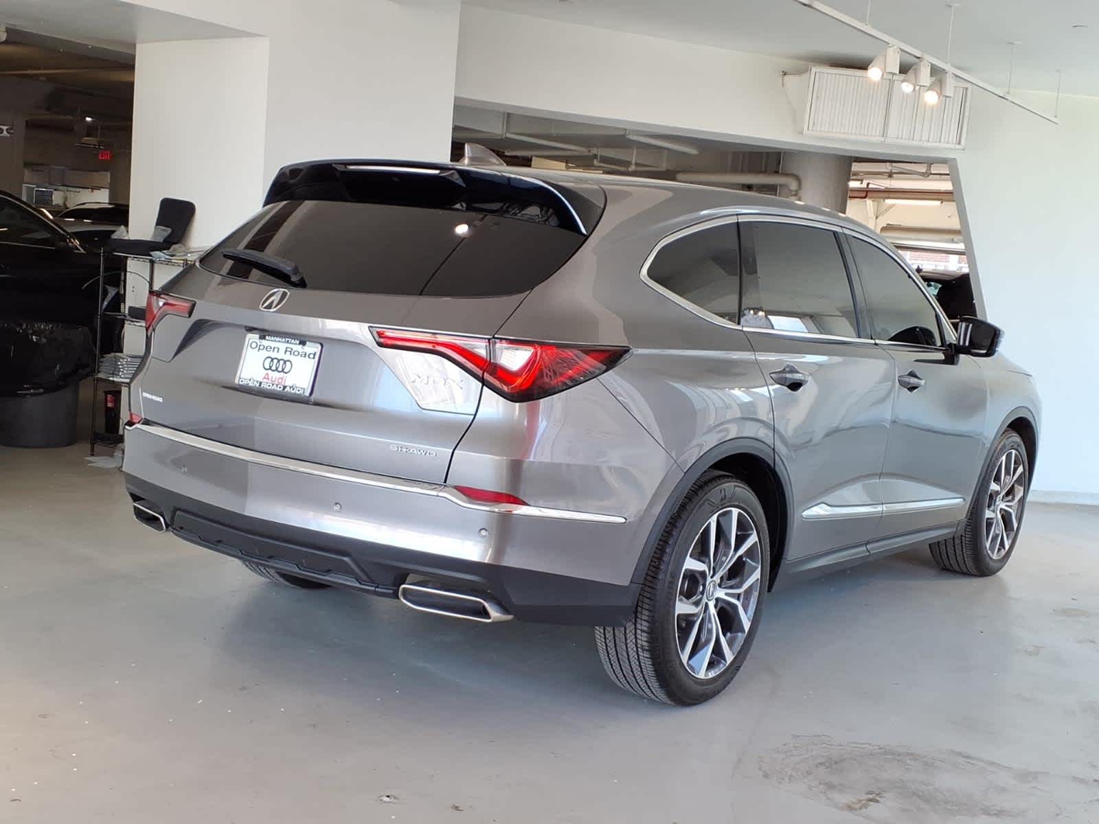 2024 Acura MDX SH-AWD w/Technology Package