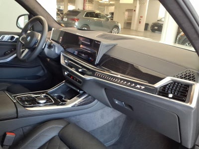 2026 BMW X7 xDrive40i Sports Activity Vehicle