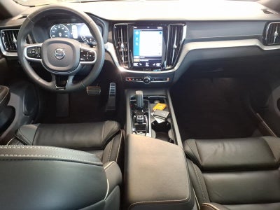2022 Volvo S60 B5 AWD R-Design