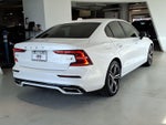 2022 Volvo S60 B5 AWD R-Design