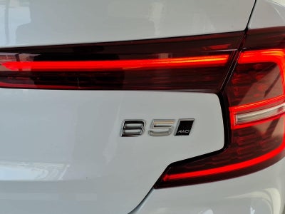 2022 Volvo S60 B5 AWD R-Design