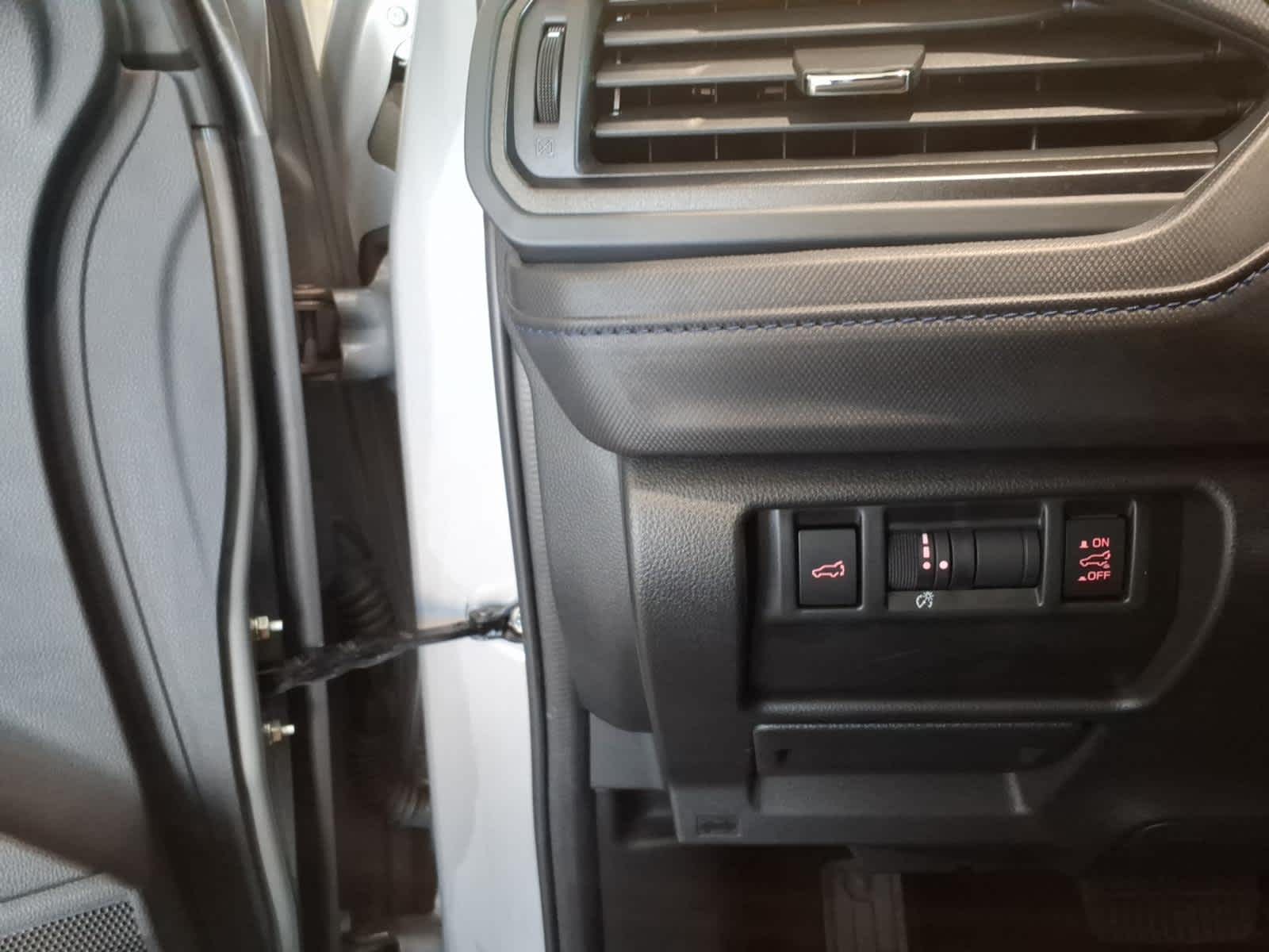 2025 Subaru Forester Premium AWD