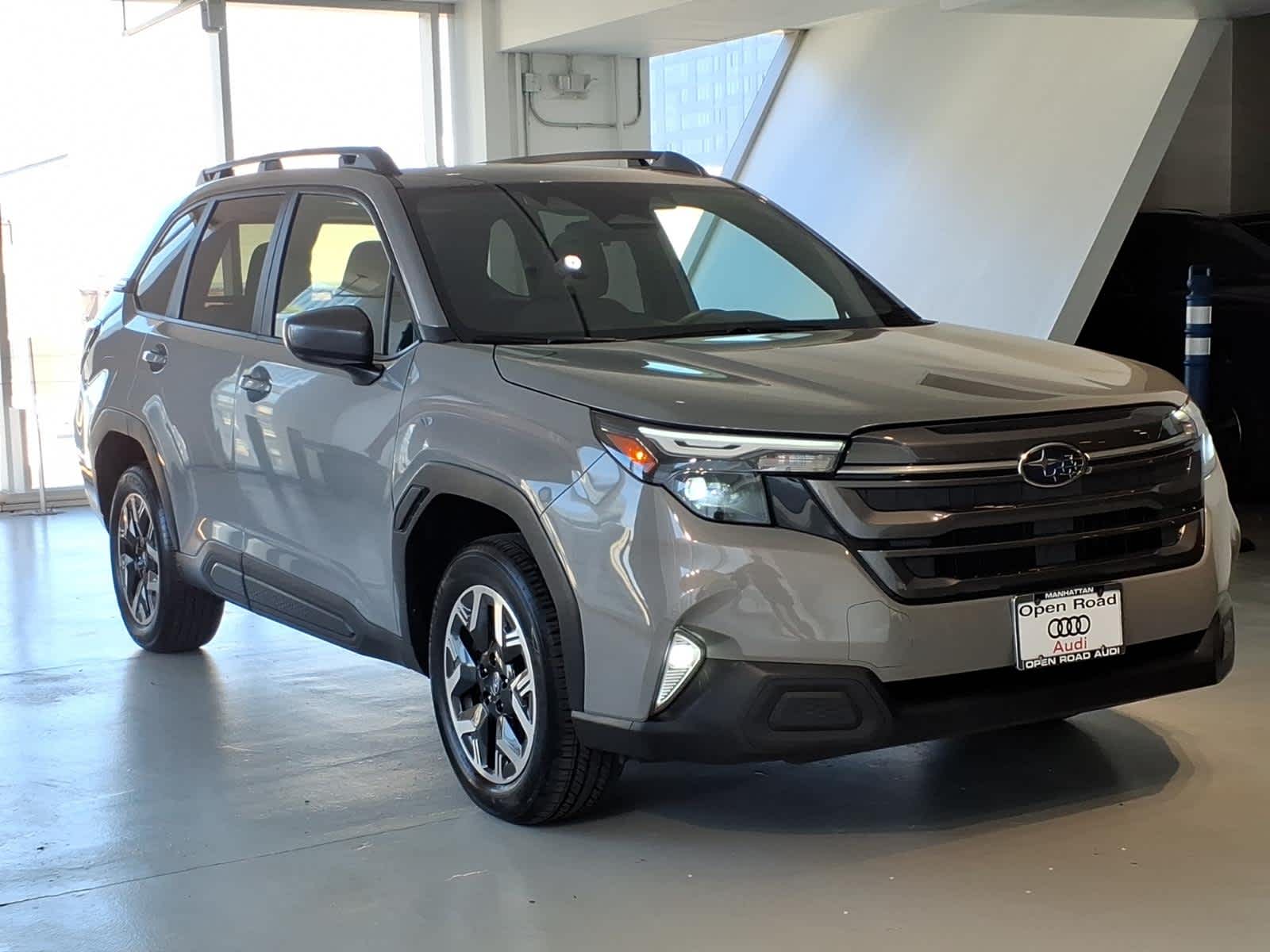 2025 Subaru Forester Premium AWD