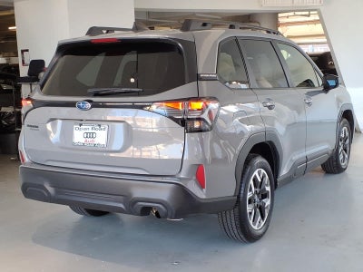 2025 Subaru Forester Premium AWD