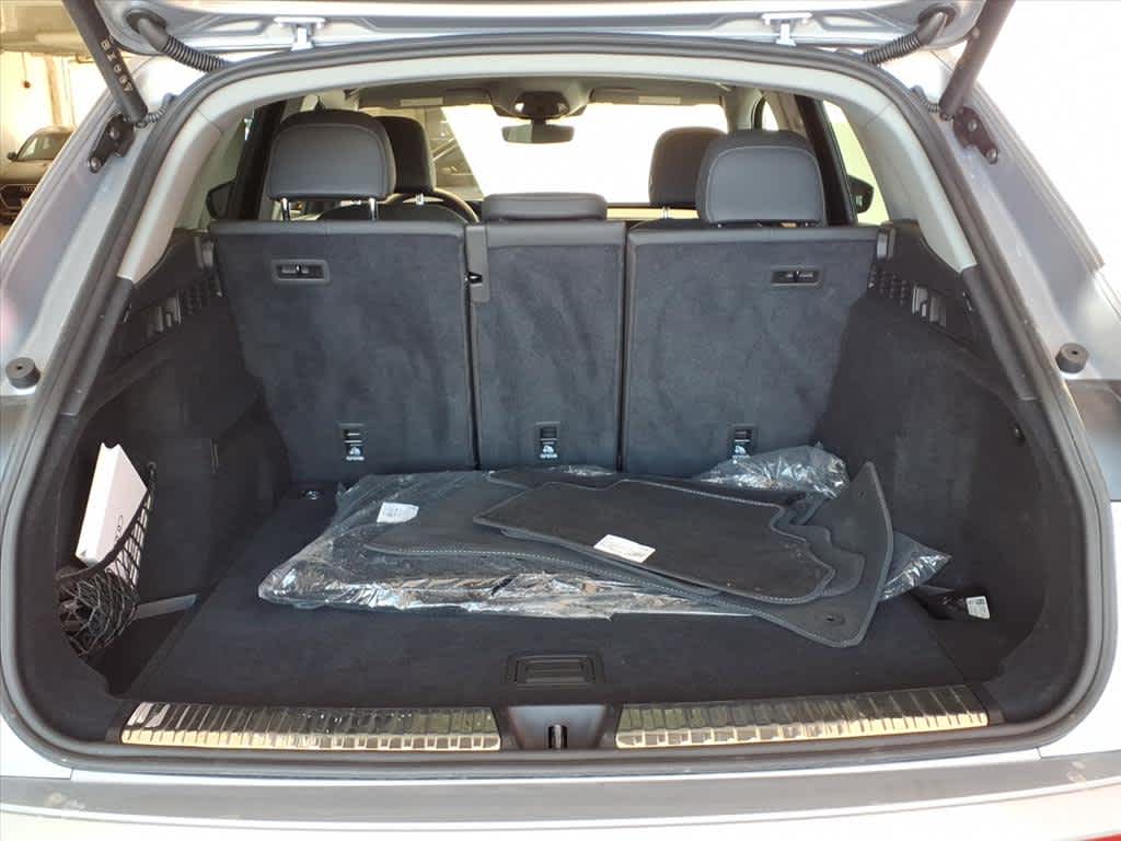 2025 Audi Q5 Premium 2.0 TFSI quattro