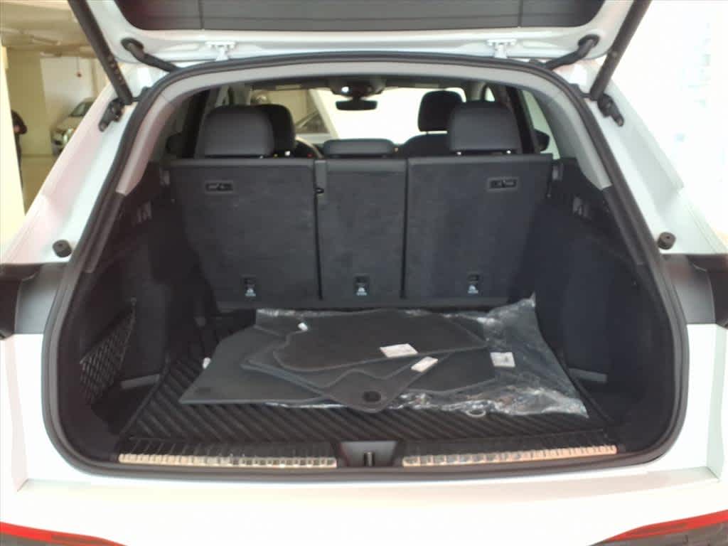 2025 Audi Q5 Premium 2.0 TFSI quattro