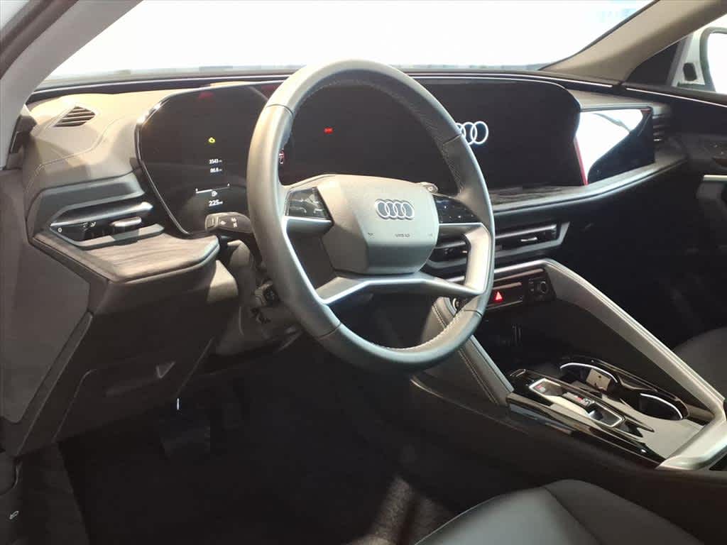 2025 Audi Q5 Premium 2.0 TFSI quattro