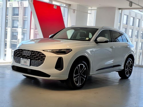 2025 Audi Q5 Premium 2.0 TFSI quattro