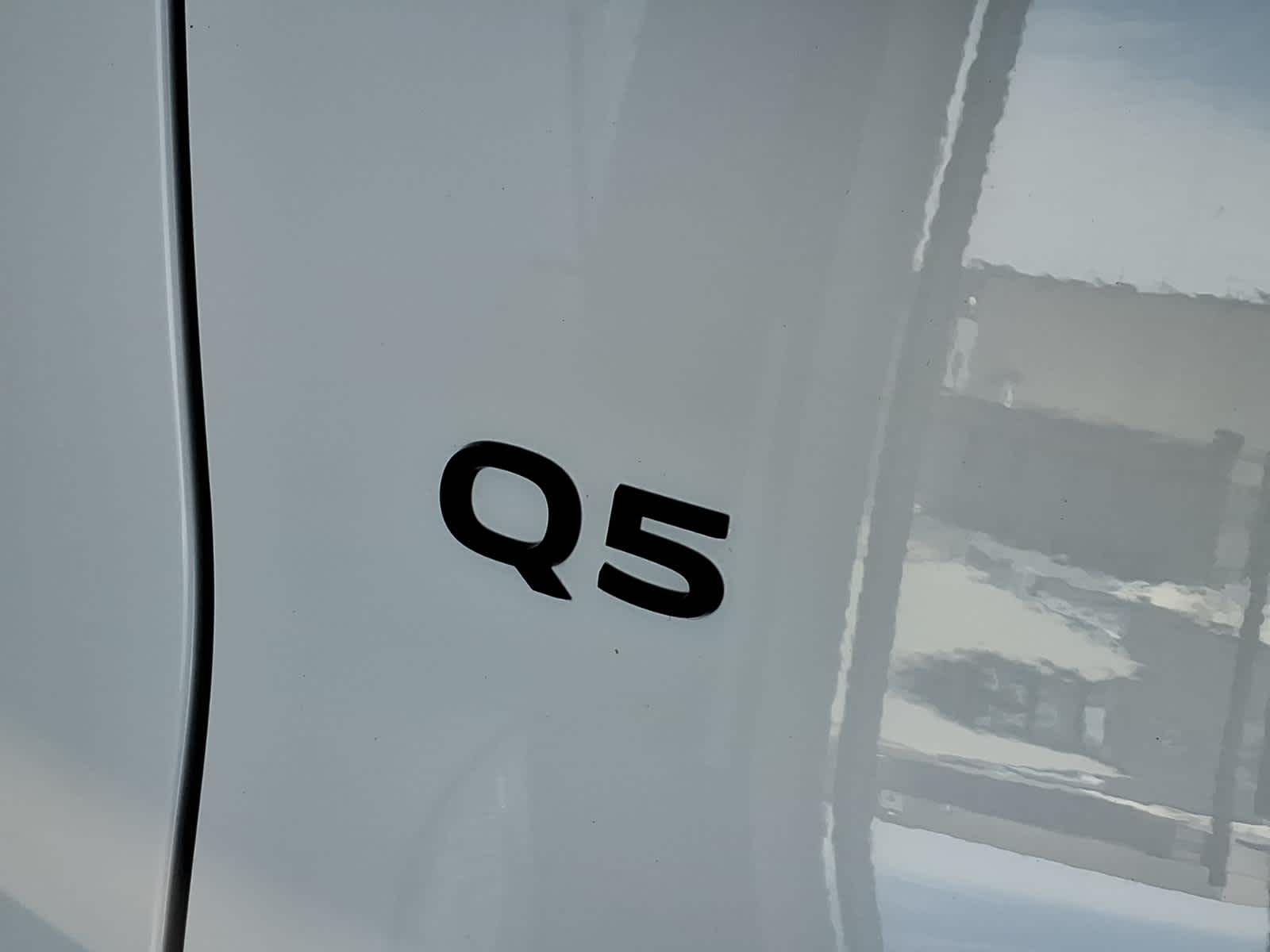 2025 Audi Q5 Premium 2.0 TFSI quattro