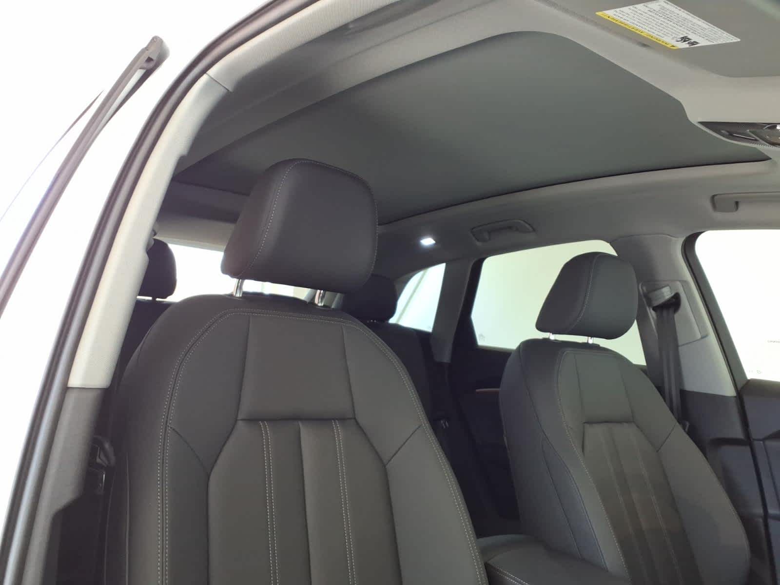 2025 Audi Q5 Premium 2.0 TFSI quattro