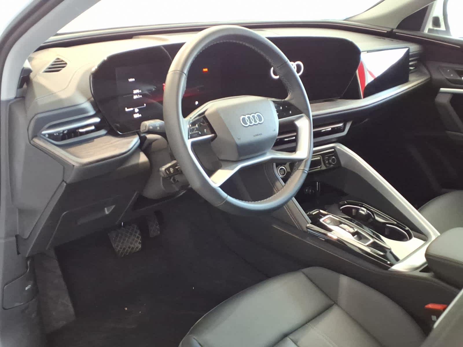 2025 Audi Q5 Premium 2.0 TFSI quattro