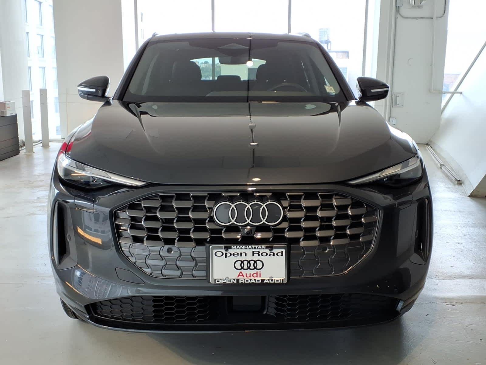 2025 Audi Q5 Premium 2.0 TFSI quattro