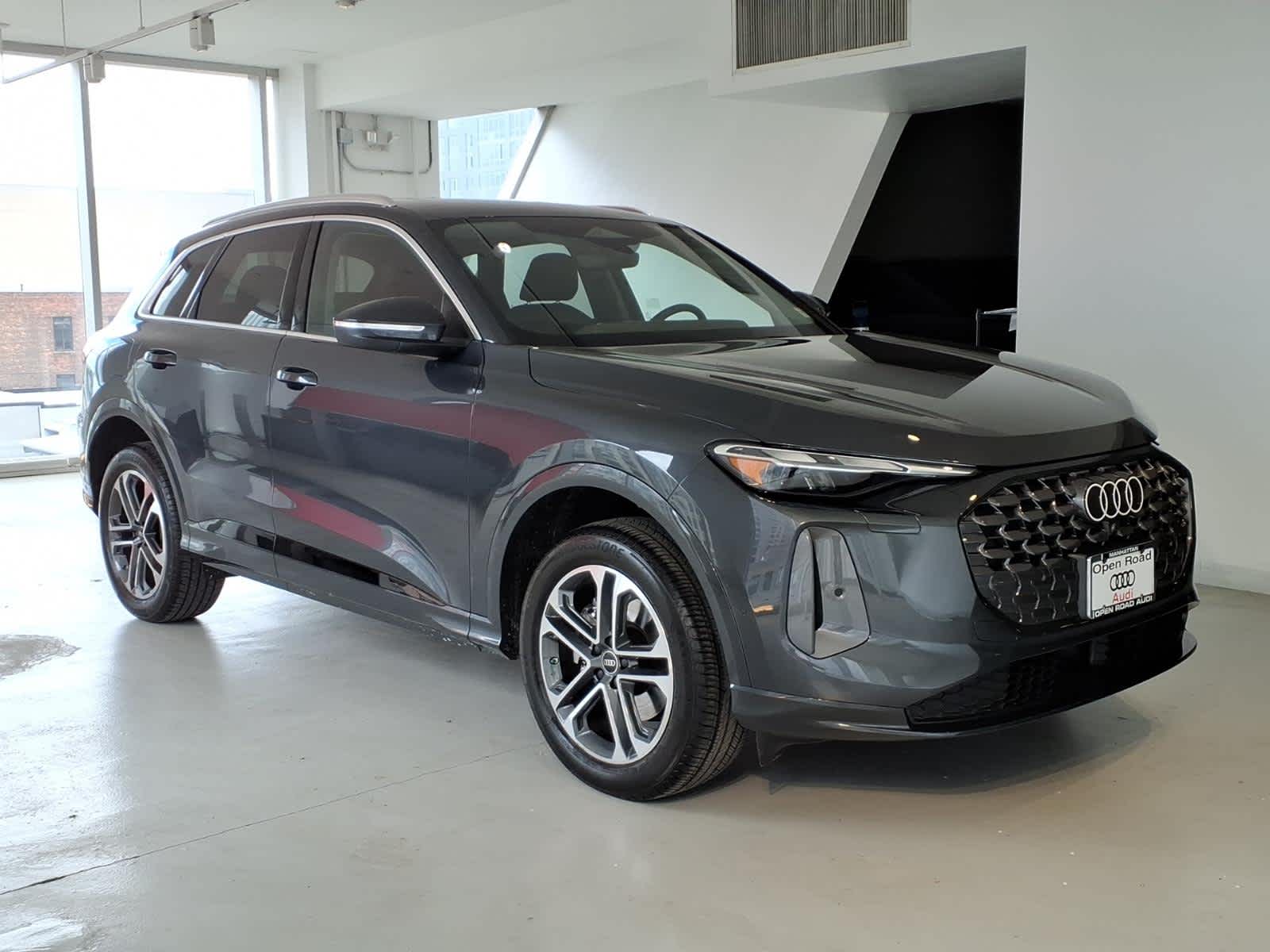 2025 Audi Q5 Premium 2.0 TFSI quattro