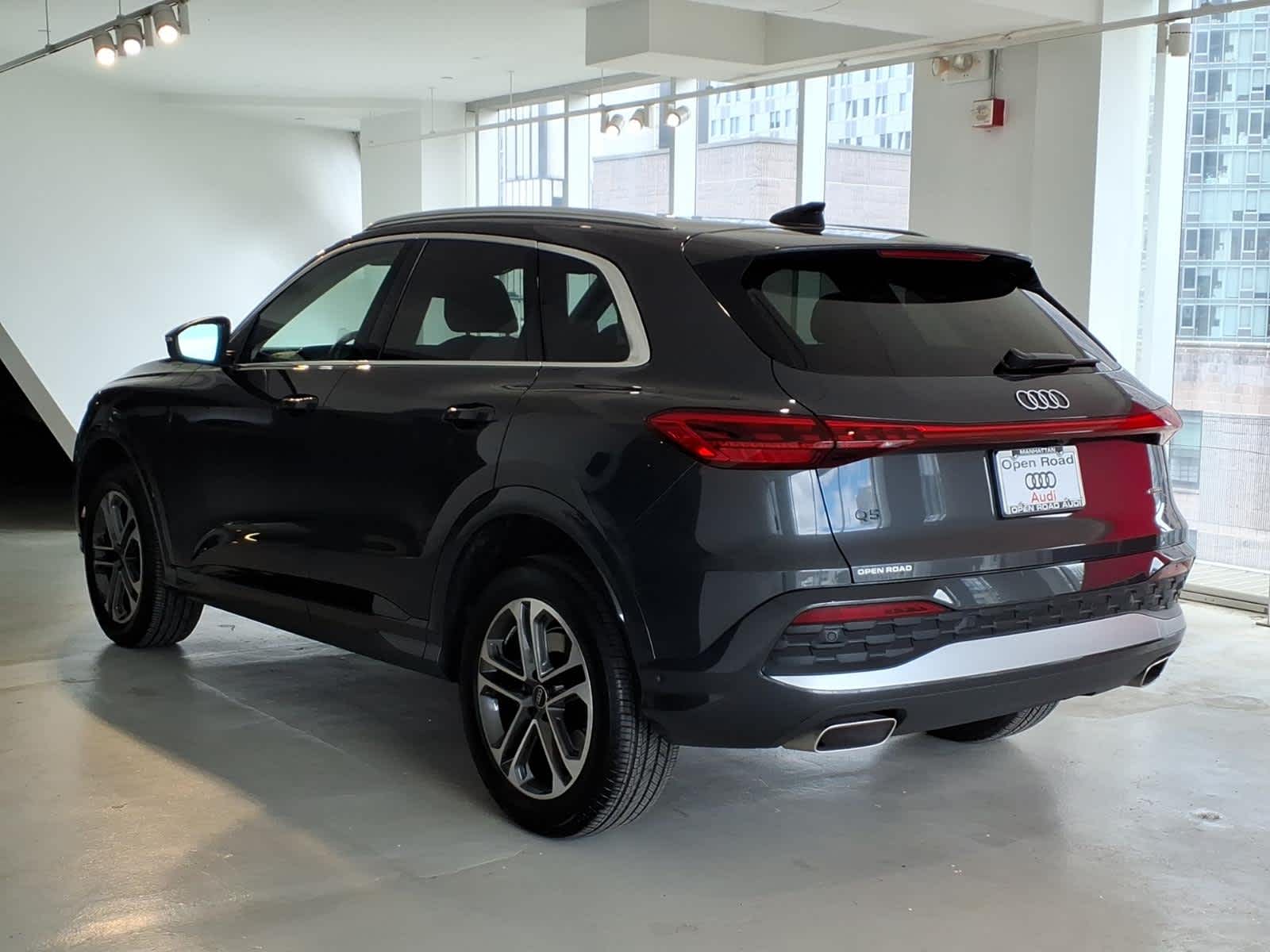 2025 Audi Q5 Premium 2.0 TFSI quattro