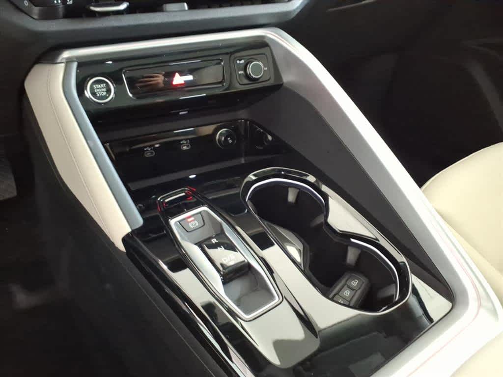 2025 Audi Q5 Premium Plus 2.0 TFSI quattro