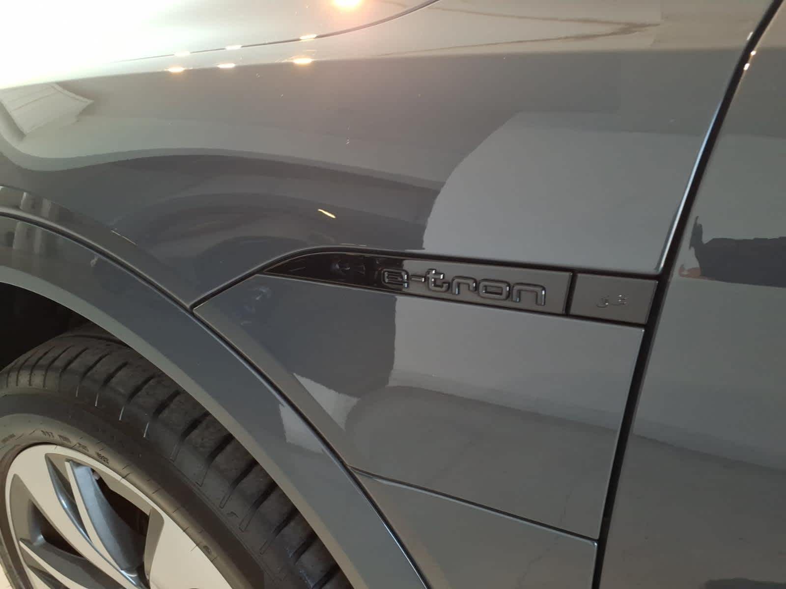 2024 Audi Q8 e-tron Premium quattro