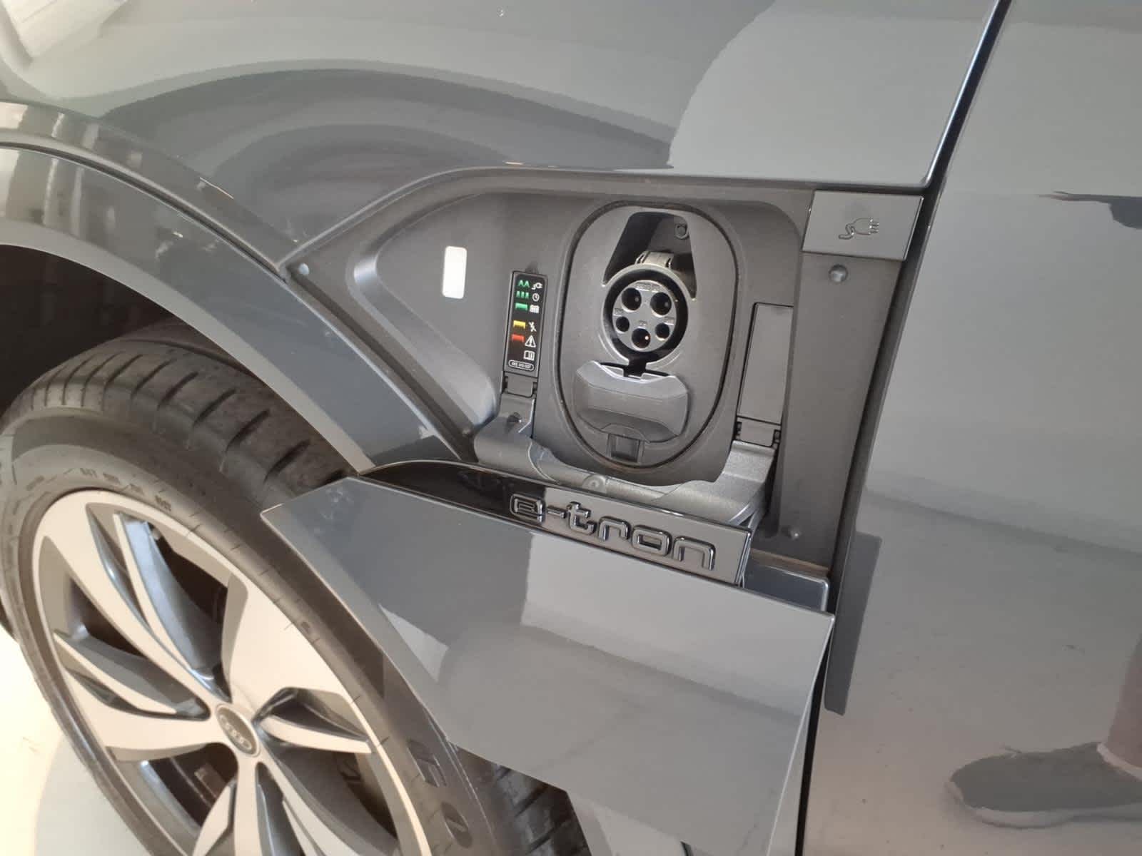 2024 Audi Q8 e-tron Premium quattro