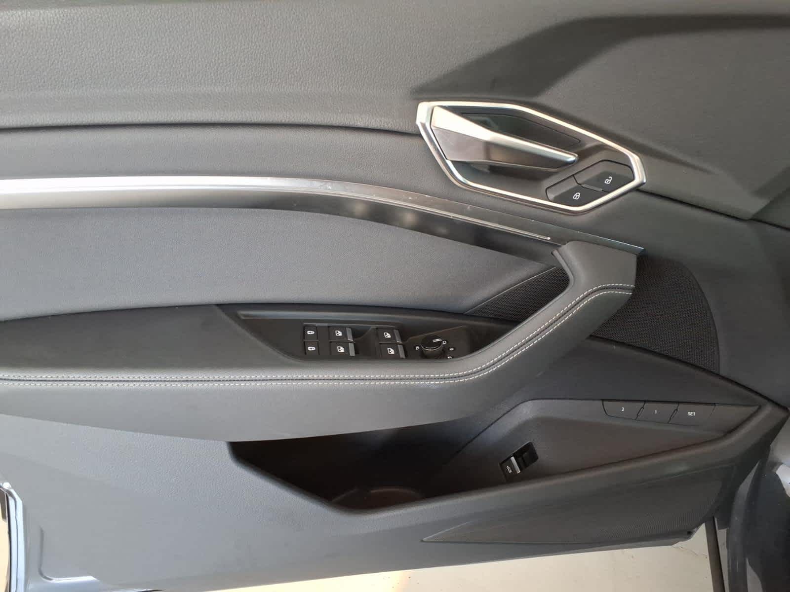 2024 Audi Q8 e-tron Premium quattro