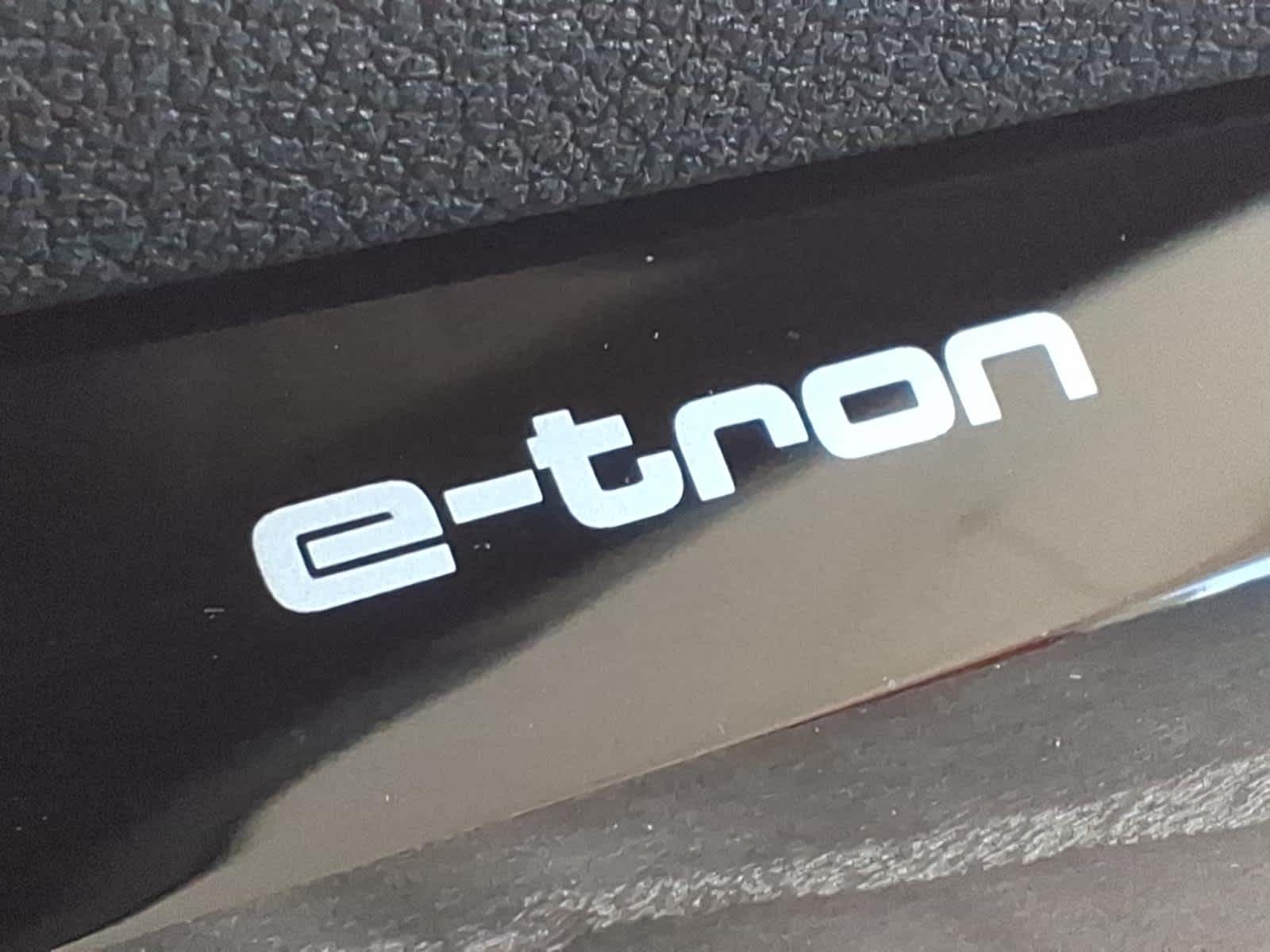2024 Audi Q8 e-tron Premium quattro