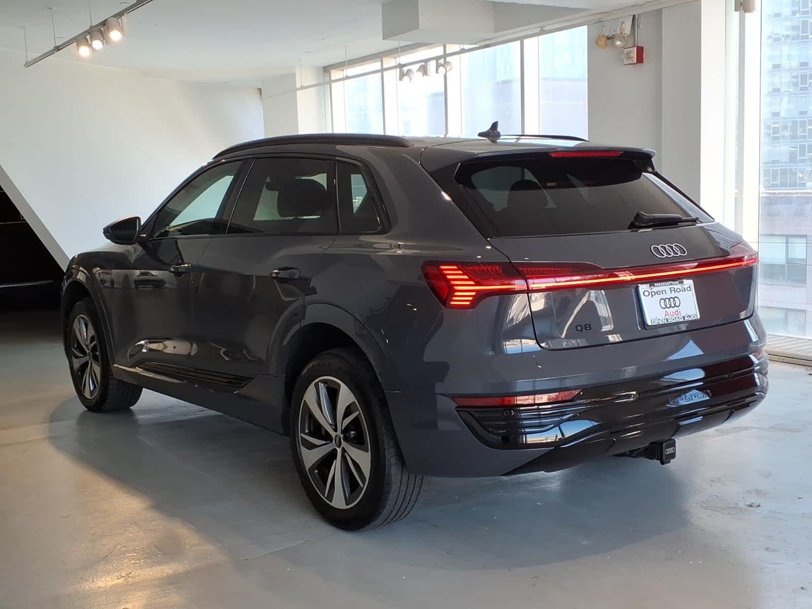 2024 Audi Q8 e-tron Premium quattro