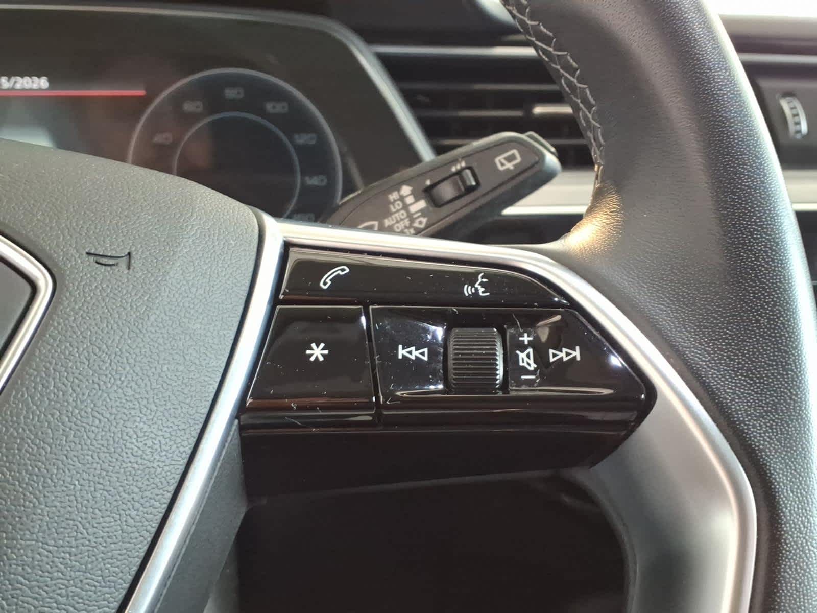 2023 Audi e-tron Premium quattro