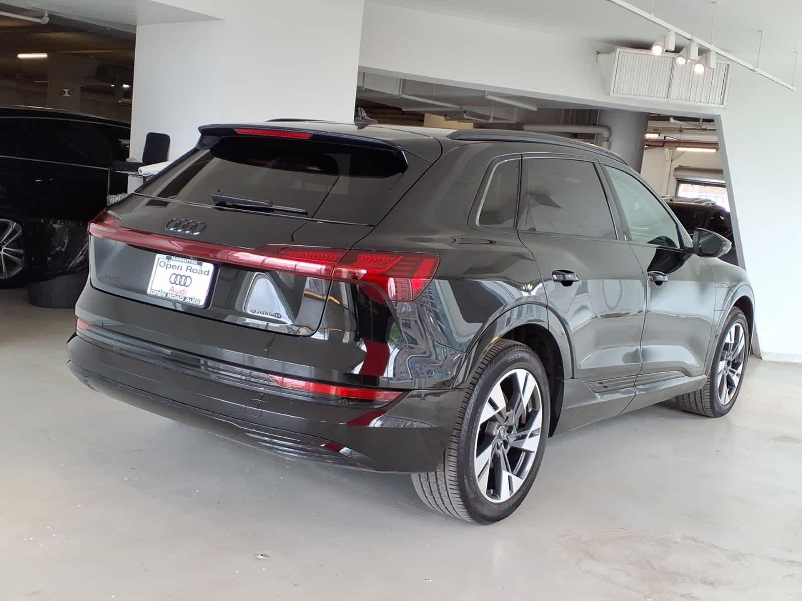 2023 Audi e-tron Premium quattro