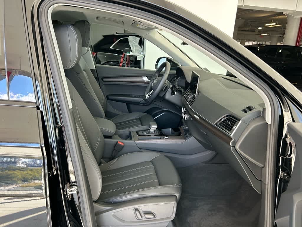 2025 Audi Q5 Premium 40 TFSI quattro